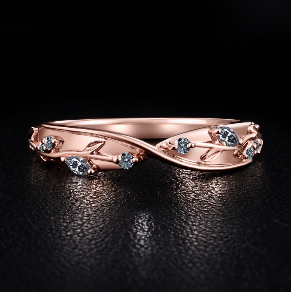 Gray Moissanite Leaf Engraved Twisted Band