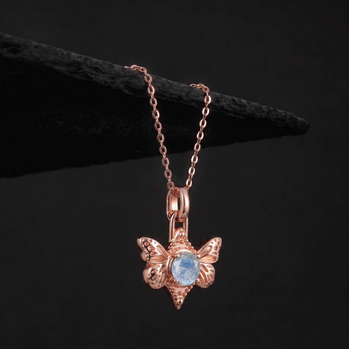 Round Cut Labradorite Vintage Butterfly Pendant Necklace