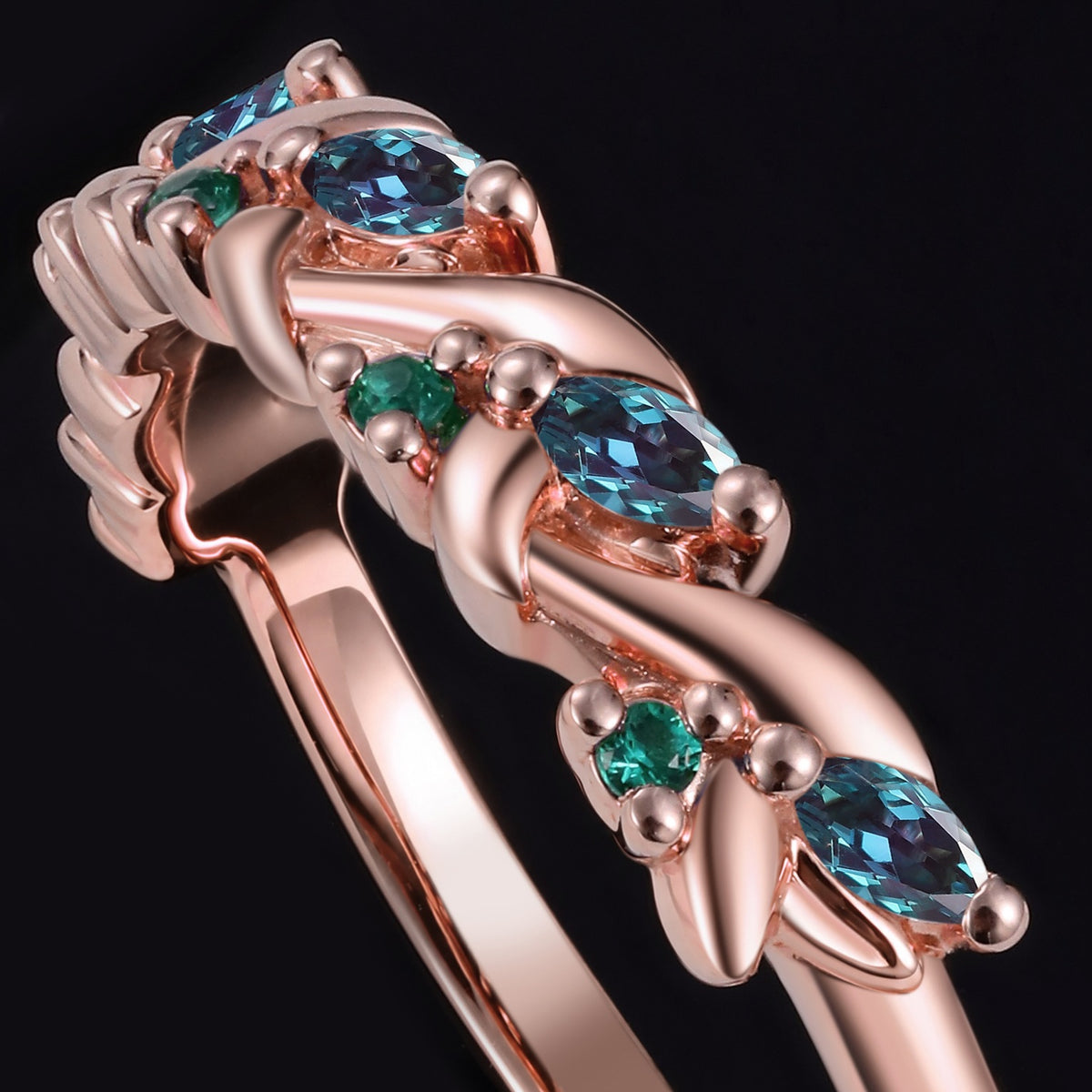 Lab Emerald & Lab Alexandrite Twisted Band Ring