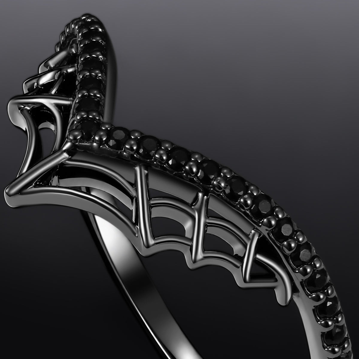 Pavé Black Moissanite Spider Web Gothic Curved Band