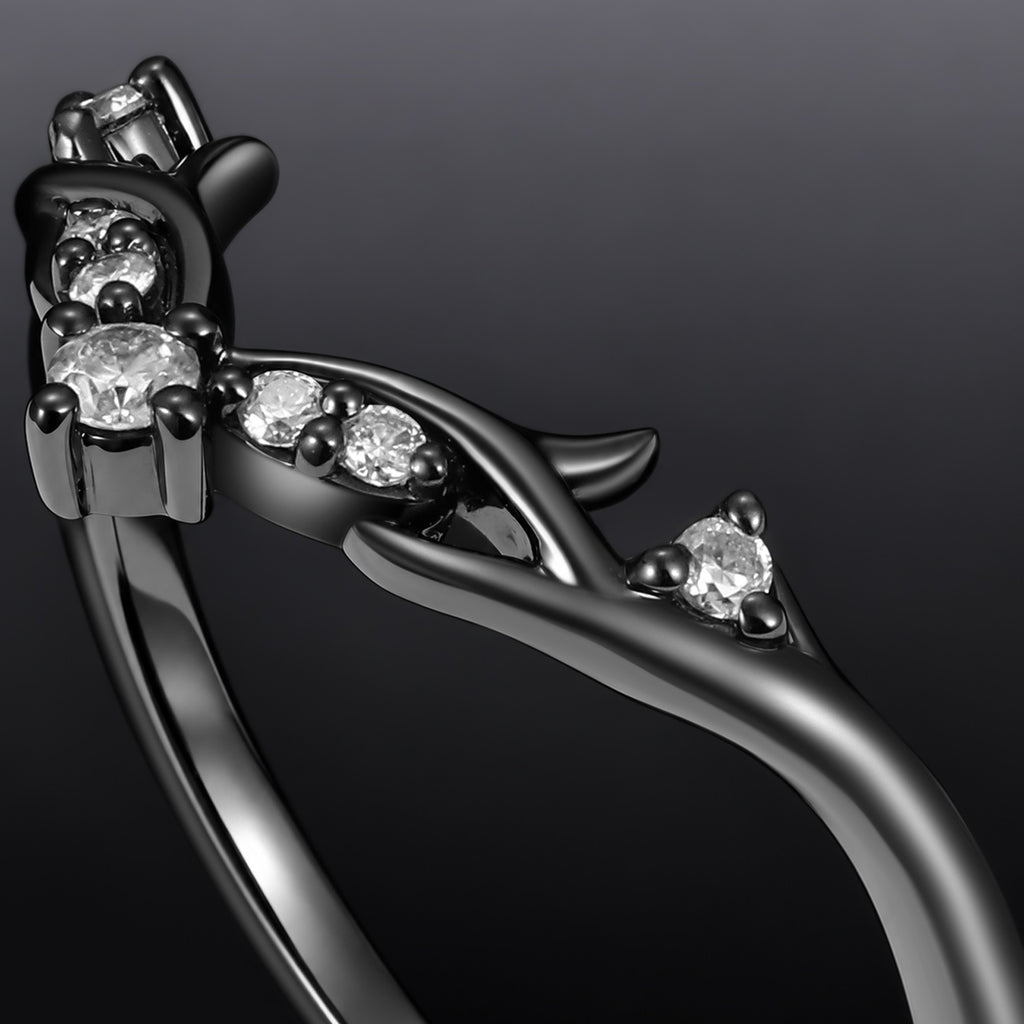 Lab Diamond Horned Crown Gothic Curved Band Ring