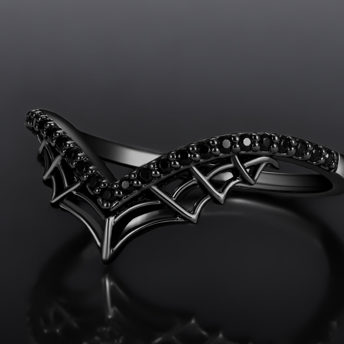 Pavé Black Moissanite Spider Web Gothic Curved Band