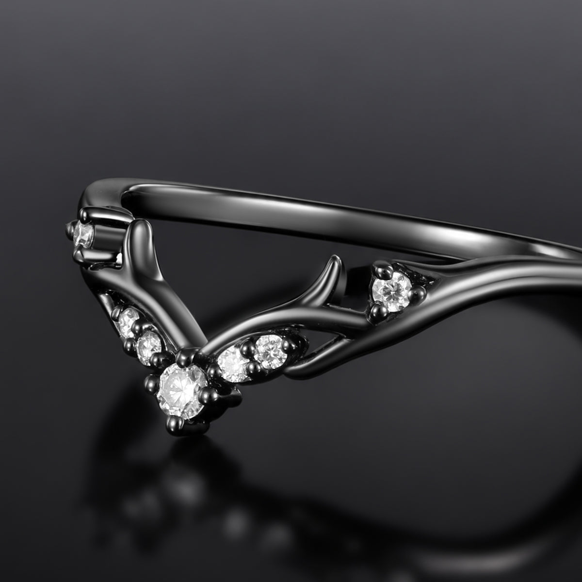 Lab Diamond Horned Crown Gothic Curved Band Ring
