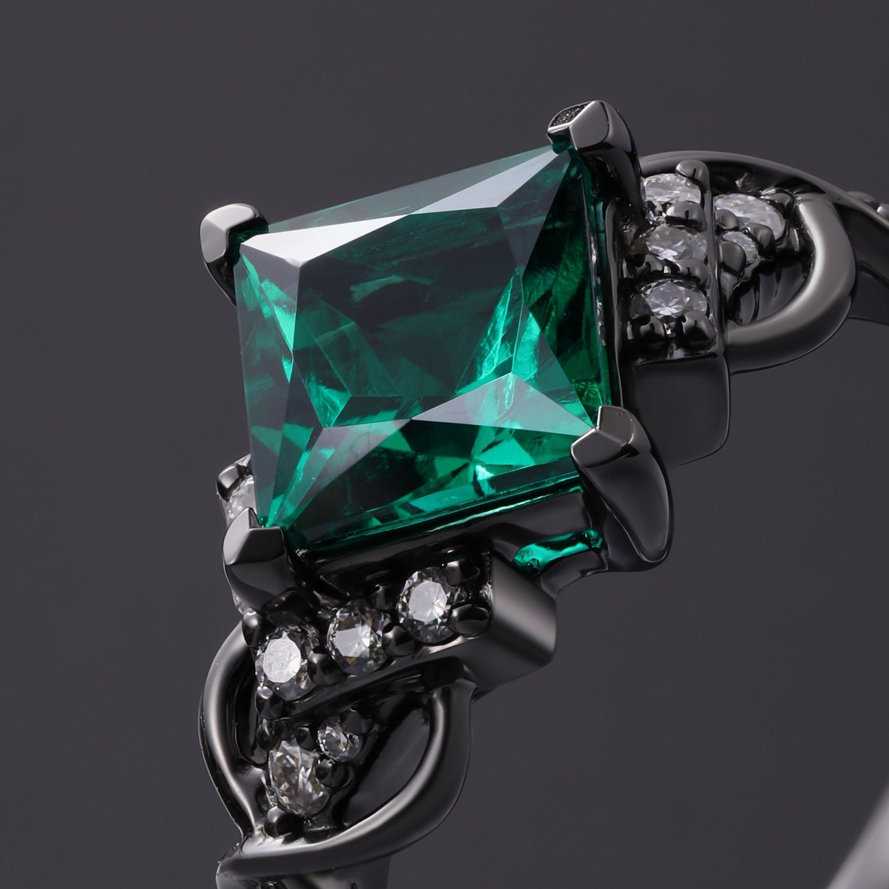 Princess Cut Lab Emerald Infinity Pavé Ring
