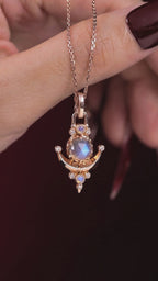 Round Cut Labradorite Moonlit Elixir Pendant Necklace