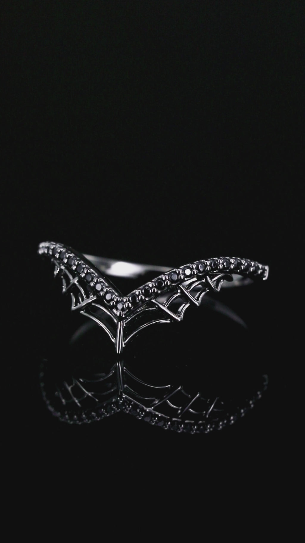 Pavé Black Moissanite Spider Web Gothic Curved Band