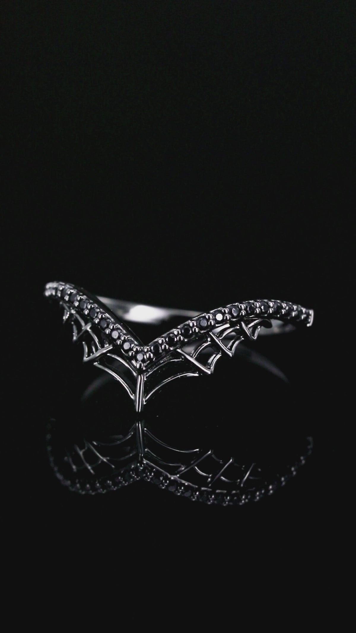 Pavé Black Moissanite Spider Web Gothic Curved Band